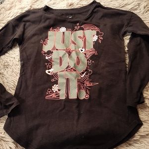 Nike Tee Girls Size Small (4-5 Years)